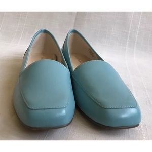 Bandolino Women Blue Leather Flat Shoes Size 6.5M